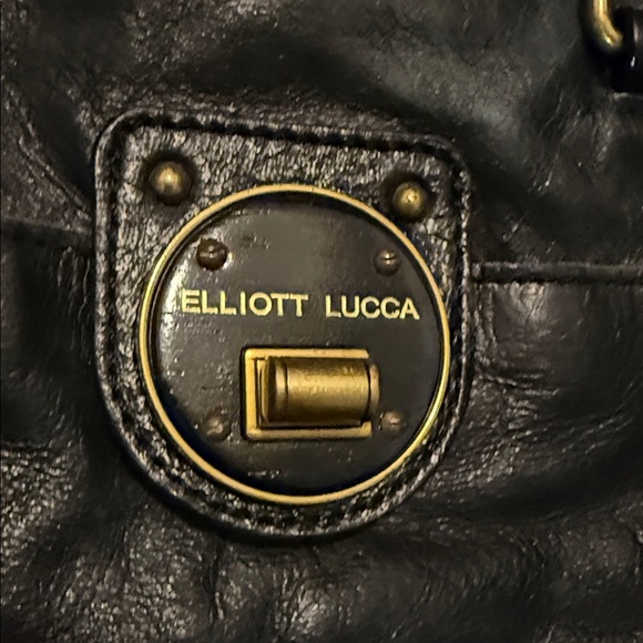 Elliott Lucca Black Shoulder Bag - Picture 3 of 13